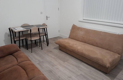 Newcastle-Under-Lyme House | Ashfield New place