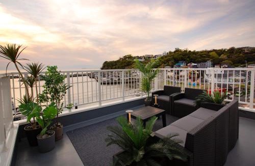 Yokosuka House | Ashina Bayfront Villa - 3階建て一棟貸し切り - 最大13名滞在可