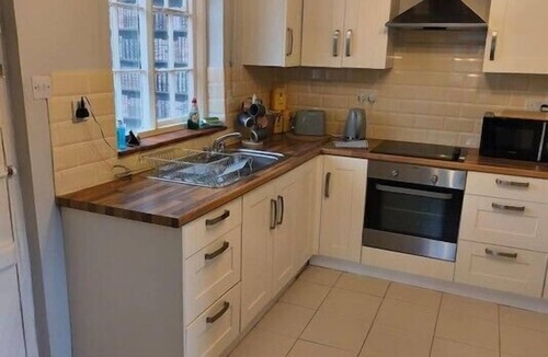 Altrincham Apartment | Ashley Cottage by Simple City Stays