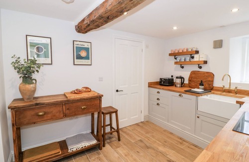 Blockley House | ASHTON HOUSE, pet friendly, character holiday cottage in Blockley