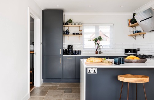 Barton-on-Sea House | Ashtree House - Three Bedroom Detached House