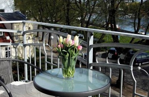 Warnemuende Apartment | Asia Suite, directly on the Alter Strom - family-friendly/modern/exclusive