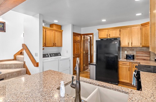 Estes Park House | Aspen Brook Kyle Cabin by Estes Park Homes