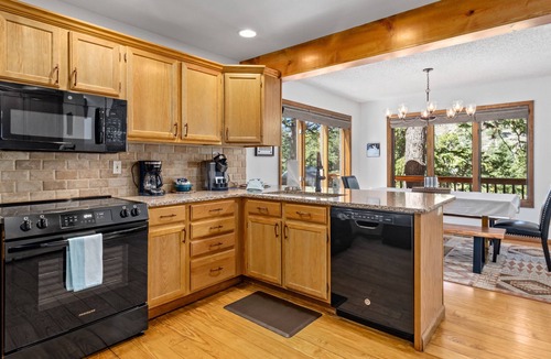 Estes Park House | Aspen Brook Kyle Cabin by Estes Park Homes