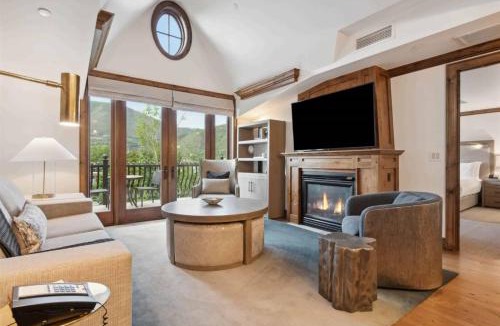 Downtown Apartment | Aspen Mountain Residences 2 Bedroom Luxury Residence