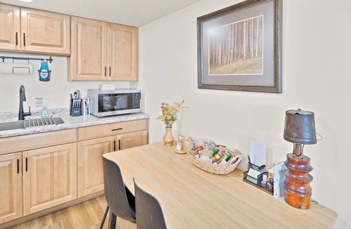 Cedaredge Apartment | Aspen Oasis with Hot Tub and Mnt View