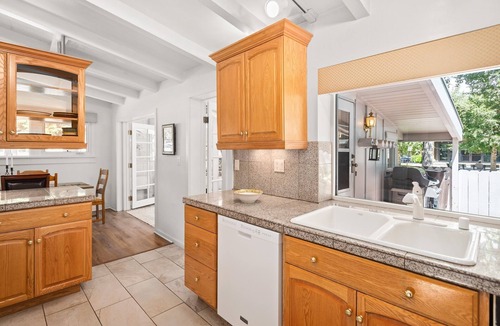 West End House | Aspen West End - Quiet Neighborhood 3 Bedroom Home by RedAwning
