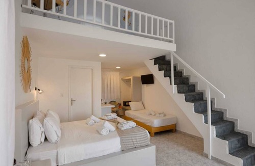 Perissa House | Aspro Phos Double Room BB Garden View