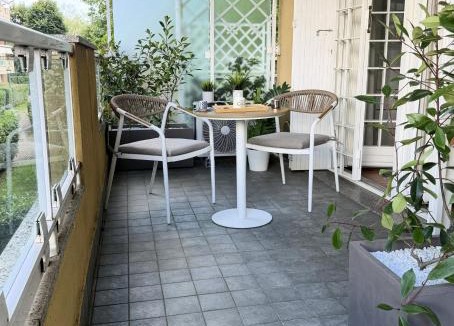 Assago Apartment | Assago Forum Metro M2 per Navigli Milano centro