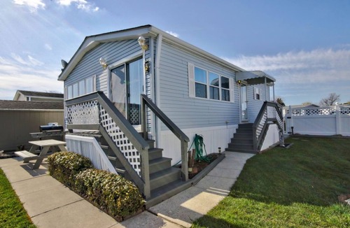 Assateague Pointe House | Assateague Pointe 2 br/1 ba 2 outdoor pools -in WOC.
