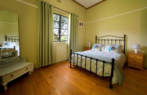 Robertson House | Assegai Rest