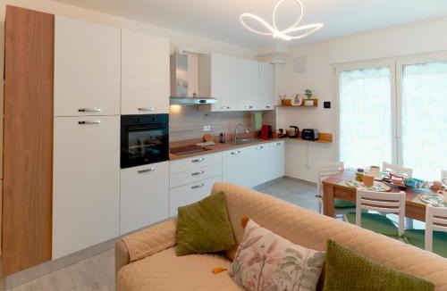 Bastia Umbra Apartment | Assisi valley - Modern Apartment with Covered Parking