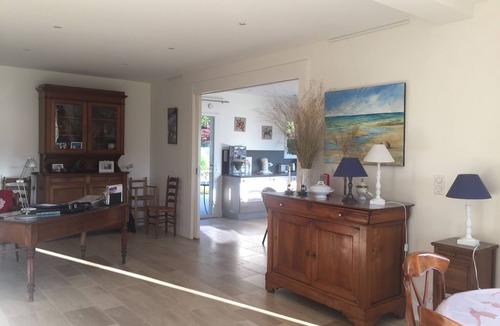Gruchet-Saint-Simeon House | Assured healing, light, greenery, functional warm house