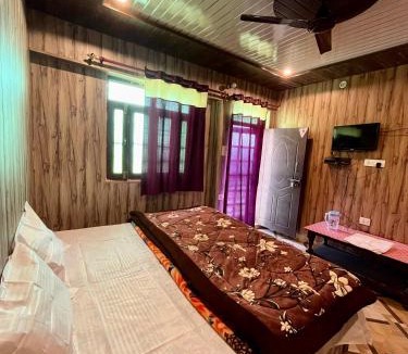 Chamoli Hotel | ASTHA GUEST HOUSE