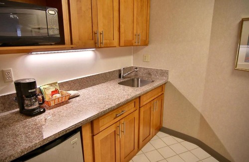 Downtown Honolulu Hotel | Aston at the Executive Centre Hotel