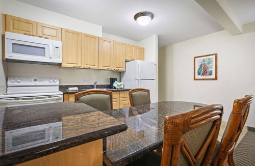 Waikiki Apartment | Aston Waikiki Sunset