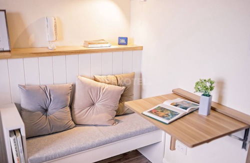 Mabolo Apartment | Astonishing Home Office Balcony Cebu CBD Furnished
