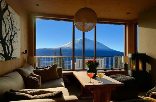 Atra Apartment | Astonishing Mountain Lodge at the top of Gaustablikk, 25m2 west facing terrace, 3 bedrooms