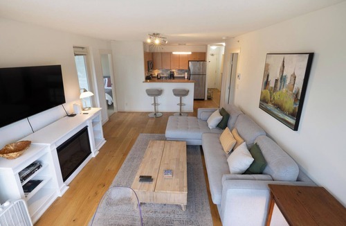 Downtown Victoria Condo | Astoria Elegance Contemporary Suite in one of Victoria's Best Buildings by Victoria Prime!