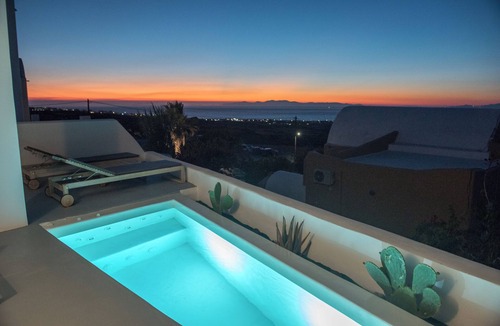 Finikia Villa | Astrea Suites Villa FinikiaSea View