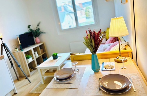 Sud-Gare Apartment | At calme❤️ - T2 - 5 min walk from station and metro - Parking