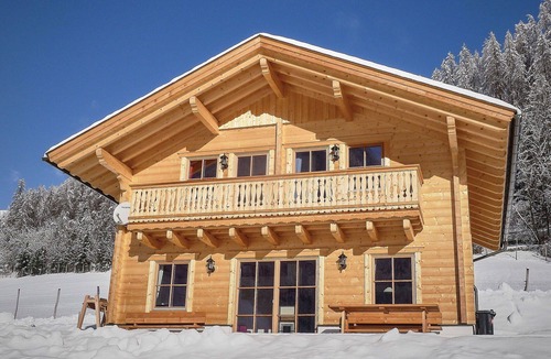 Heiligenblut House | Nice apartment in villa for 6 people with WIFI, TV, terrace and pets allowed