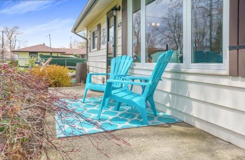 Harwich House | "At the Eau" - Charming 2 Bedroom Cottage!