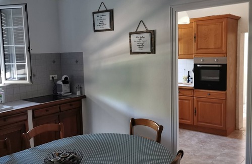 Cheval-Blanc House | At the gateway to the Luberon Regional Nature Park Classified tourist accommodation ★