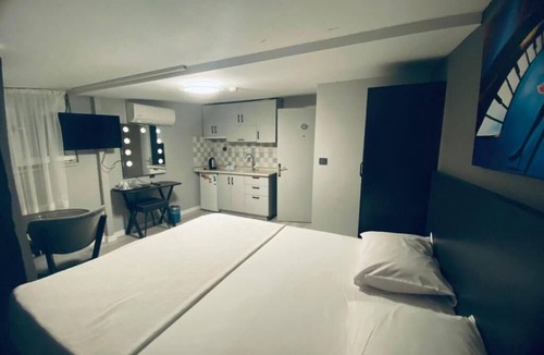 Bakırkoy House | ATABAY OTEL