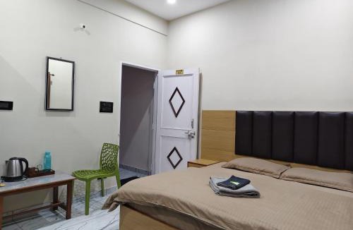 Tapovan House | Athalia Residency by Moon Stay