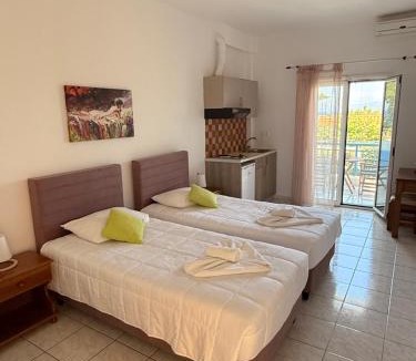 Diakofti Apartment | Athena Kythera