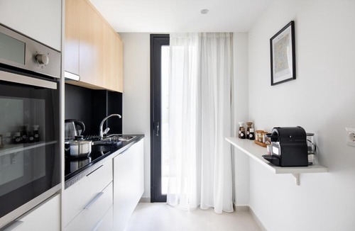 Varkiza Apartment | Athens Sea Side Escape