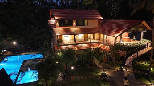 Irinjalakuda House | Athirapilly Ontherocks