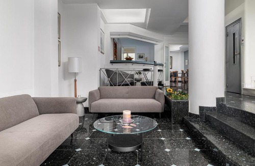 Plaka Hotel | Athos Hotel