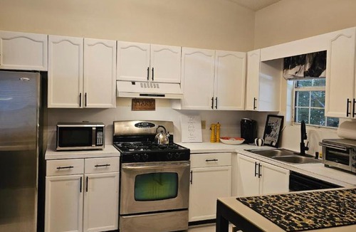 Clarkdale House | Atlanta 3 Bedroom Home - by PriMary EVolution Properties