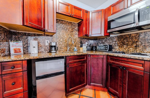 Delray Beach Apartment | Atlantic Ave Home away from Home