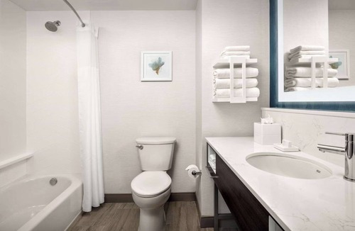 Pineapple Grove Arts District Hotel | Atlantic Avenue Stay – 2 Units Steps from Beach, Nightlife, and Coastal Charm