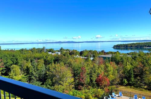 Bar Harbor Hotel | Atlantic Eyrie Lodge