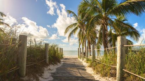 Key West Apartment | Atlantic Reflections by Last Key Realty