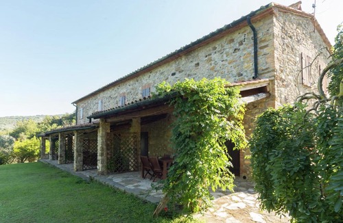 Castelnuovo di Val di Cecina House | Atmospheric apartment in authentic house near beautiful Sasso Pisano