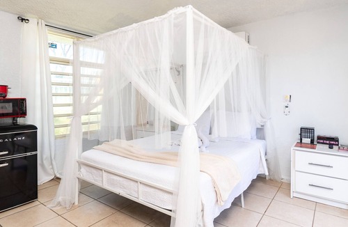Pedernales Apartment | ATOAS: Loving Vacation Retreat with Pool and Jacuzzi 5 min from Beach/Poblado