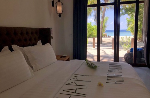 Dhigurah Hotel | Atollkey
