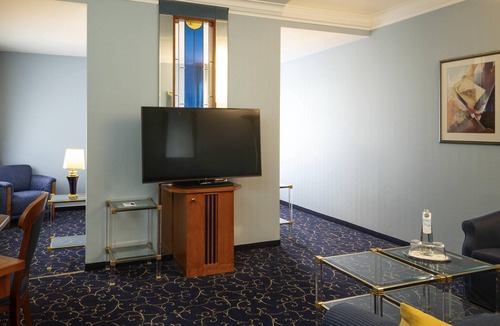 Schwaig Hotel | Atomis Hotel Munich Airport by Mercure