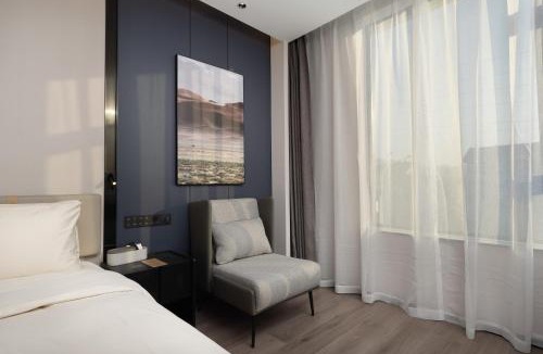 Dongyang Hotel | Atour Hotel Dongyang Jiangnan Renmin Road Subway Station