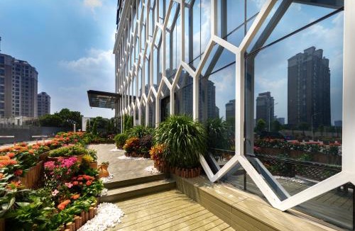 Xiangzhou District Hotel | Atour Hotel Zhuhai Xiangzhou Aoyuan Plaza
