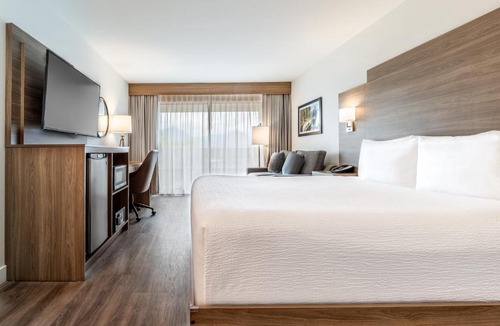 Hastings Hotel | Atrium Hotel Vancouver