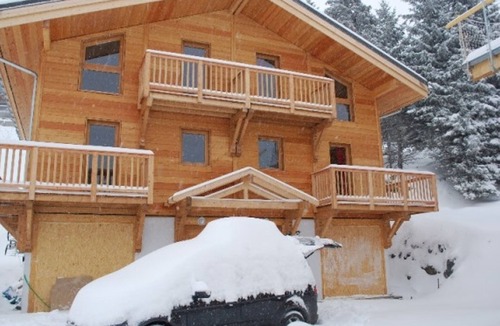 Chamrousse Ski Chalet | Attached chalet for 8 on 3 levels, pets allowed