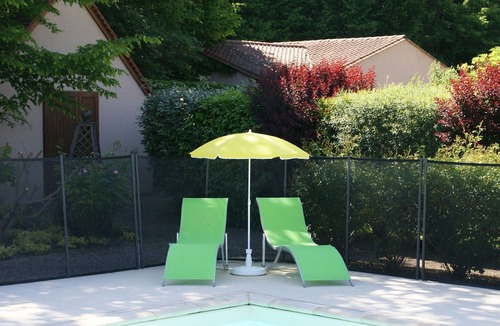 Castelnaud-la-Chapelle House | Attached house with garden for 2 people and a baby in a small-scale park