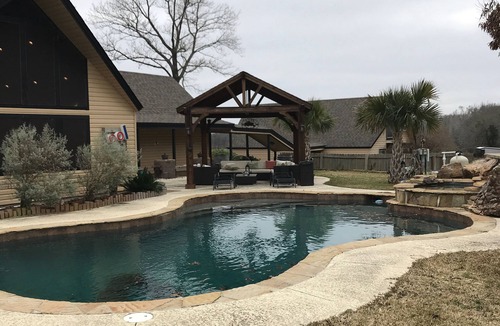 Emory Apartment | Attention Canton First Monday shoppers and Fishermen!