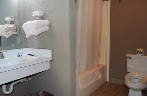 Attica Hotel | Attican Motel